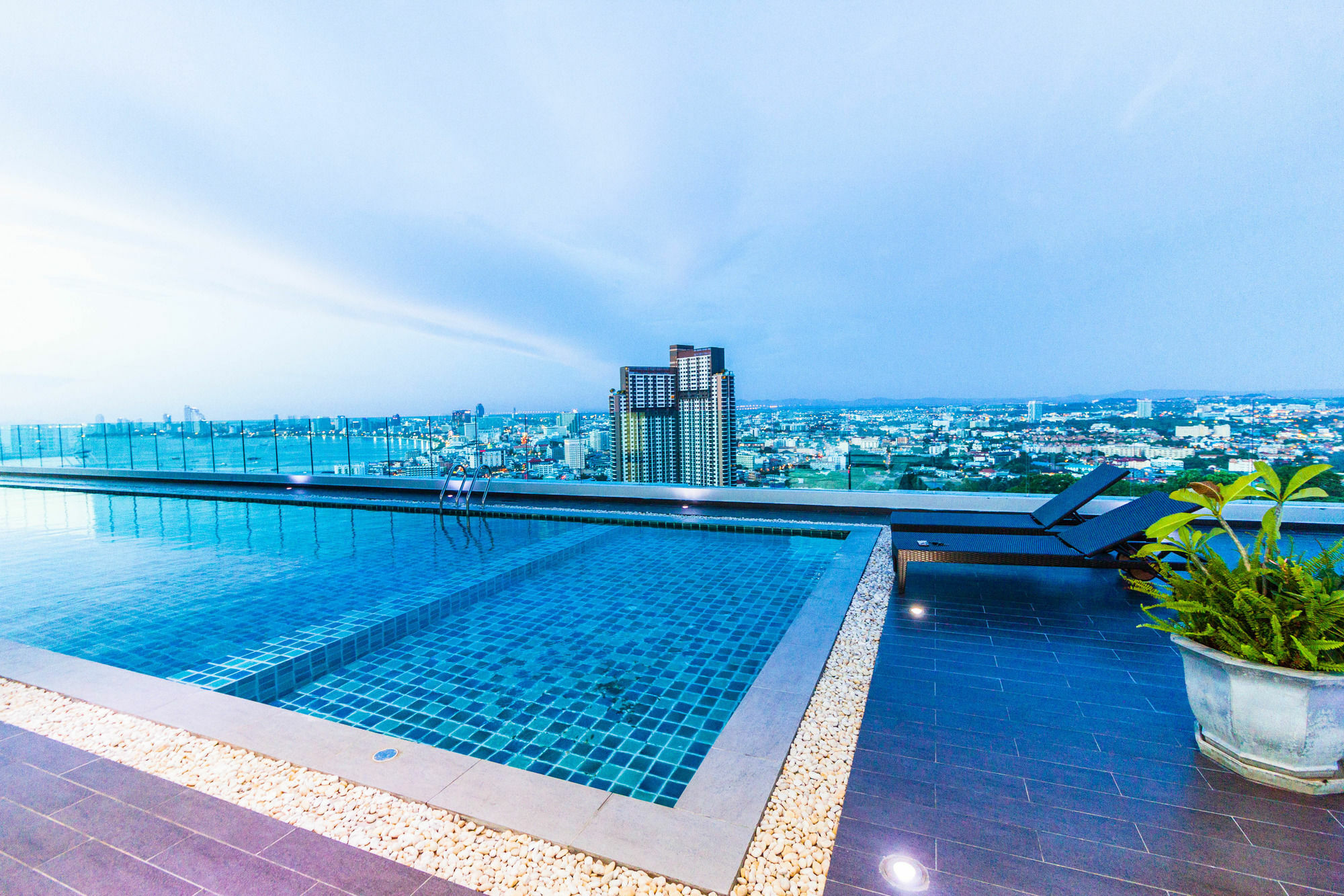 Vision Pratumnak By Pattaya Sunny Rentals Luaran gambar